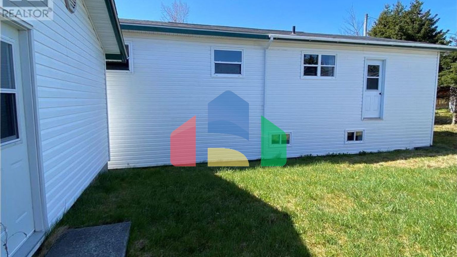 Residential - Single Family Home - Clarkes Beach, Canada - Canada