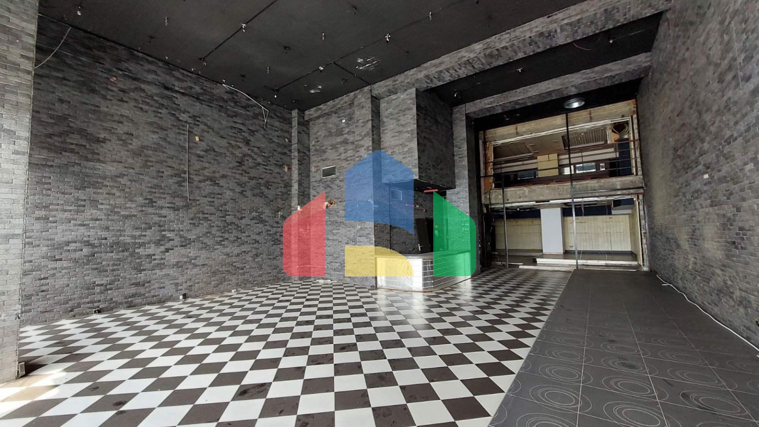 Продаж - Комерційна нерухомість 405 m² в Салоніках