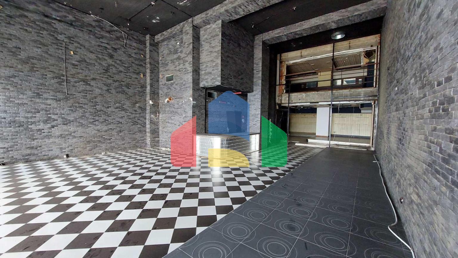 Продаж - Комерційна нерухомість 405 m² в Салоніках