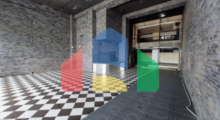 Продаж - Комерційна нерухомість 405 m² в Салоніках