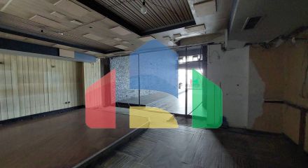 Продаж - Комерційна нерухомість 405 m² в Салоніках