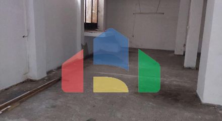Продаж - Комерційна нерухомість 220 m² в Салоніках