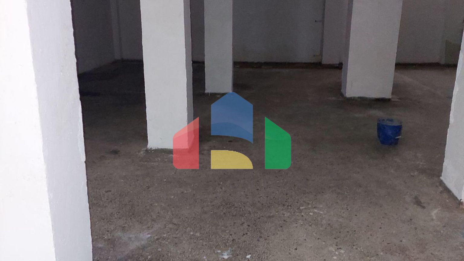 Продаж - Комерційна нерухомість 220 m² в Салоніках