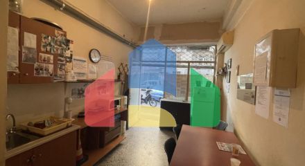 Продаж - Комерційна нерухомість 14 m² в Салоніках