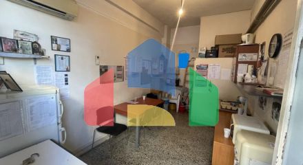 Продаж - Комерційна нерухомість 14 m² в Салоніках