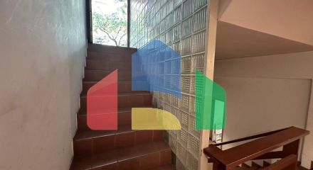 Продаж - Комерційна нерухомість 193 m² в Салоніках