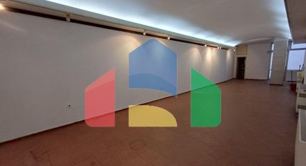 Продаж - Комерційна нерухомість 193 m² в Салоніках