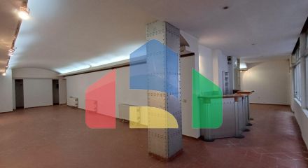 Продаж - Комерційна нерухомість 193 m² в Салоніках