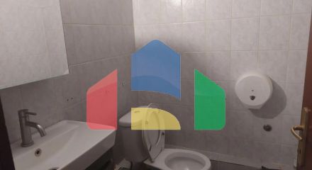 Продаж - Комерційна нерухомість 137 m² в Салоніках