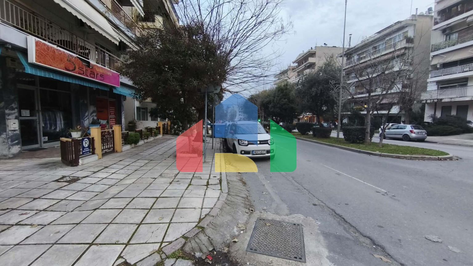 Продаж - Комерційна нерухомість 70 m² в Салоніках