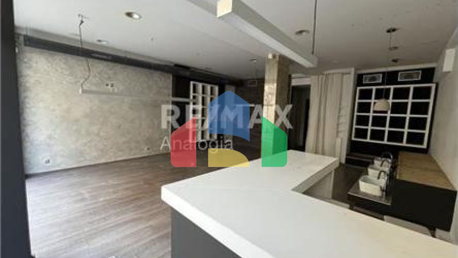 Commercial - Shop Single Tenant - Kalamarias, Thessaloniki - Greece