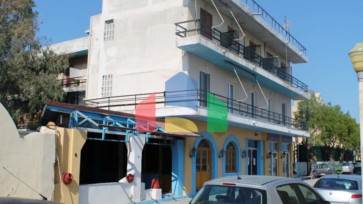 Продаж - Бізнес 885 m² на Родосі