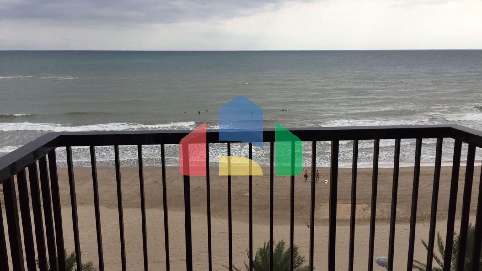 Дуплексный пентхаус на пляже Фронт-Лайн-Бич