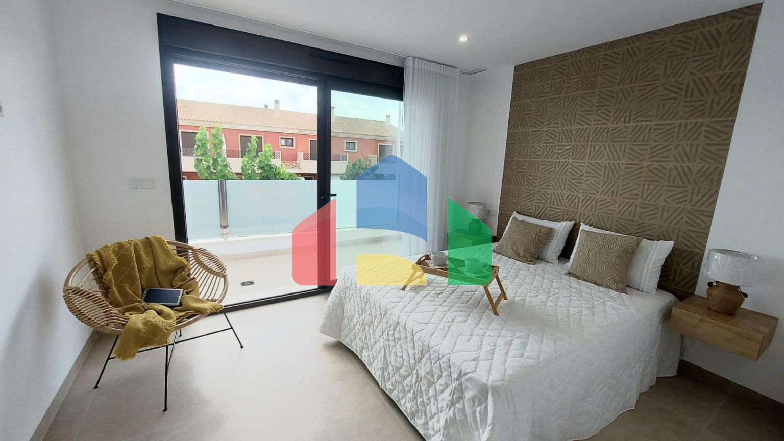 НОВЫЕ ВИЛЛЫ В САН-ПЕДРО-ДЕЛЬ-ПИНАТАР