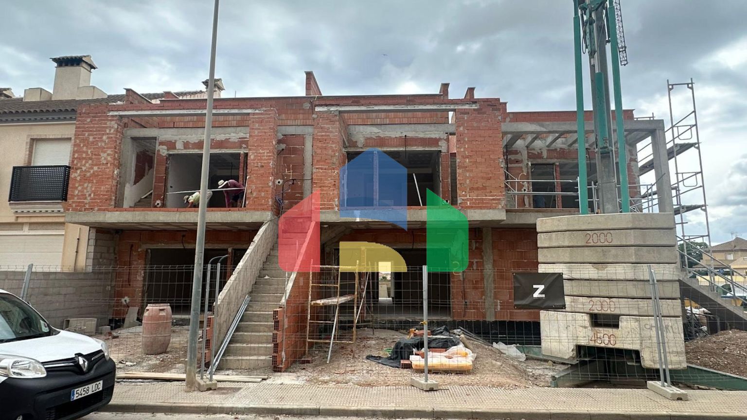 Бунгало новой постройки в Ло Паган: Современная жизнь рядом с пляжем