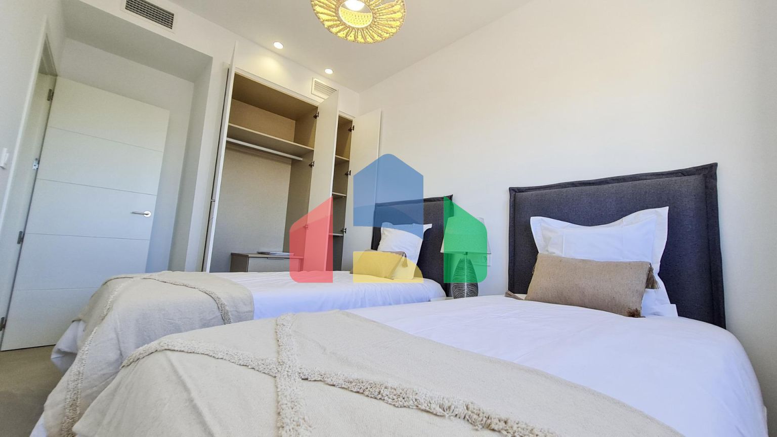 НОВОЕ СТРОИТЕЛЬСТВО ВИЛЛ В САН-ПЕДРО-ДЕЛЬ-ПИНАТАР