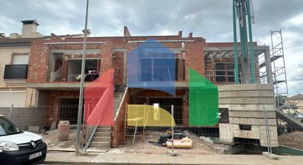 Бунгало новой постройки в Ло Паган: Современная жизнь рядом с пляжем