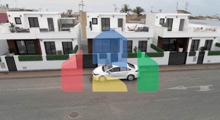 Complex of 4 semi-detached villas in San Pedro del Pinatar (Murcia)