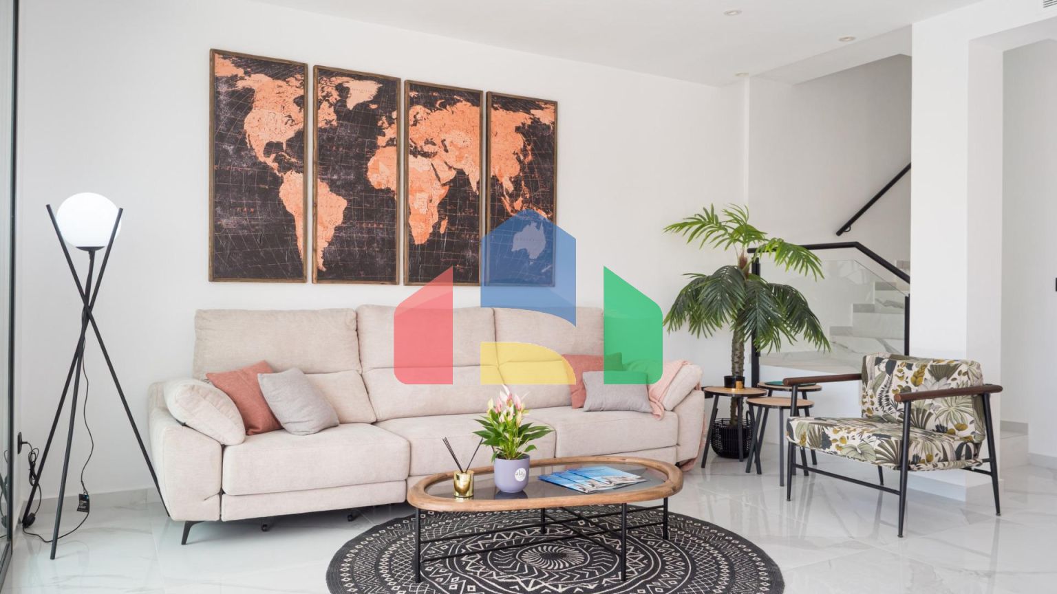 Современные виллы новой постройки на продажу в Сан-Педро-дель-Пинатар