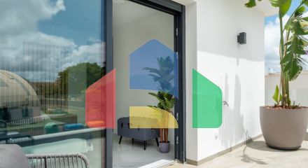 Современные виллы новой постройки на продажу в Сан-Педро-дель-Пинатар