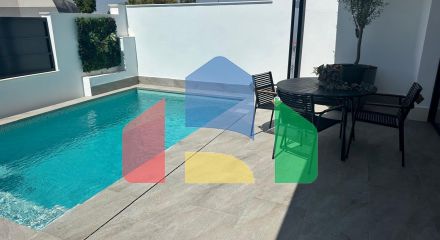 Complex of 4 semi-detached villas in San Pedro del Pinatar (Murcia)