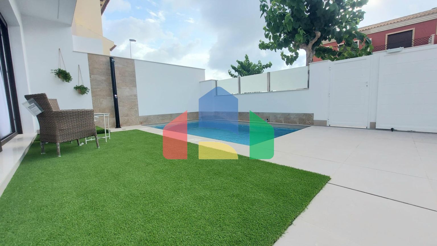 НОВЫЕ ВИЛЛЫ В САН-ПЕДРО-ДЕЛЬ-ПИНАТАР