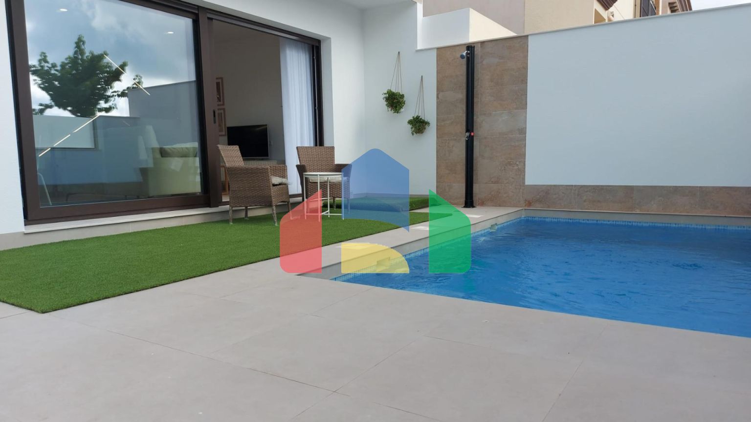 НОВЫЕ ВИЛЛЫ В САН-ПЕДРО-ДЕЛЬ-ПИНАТАР