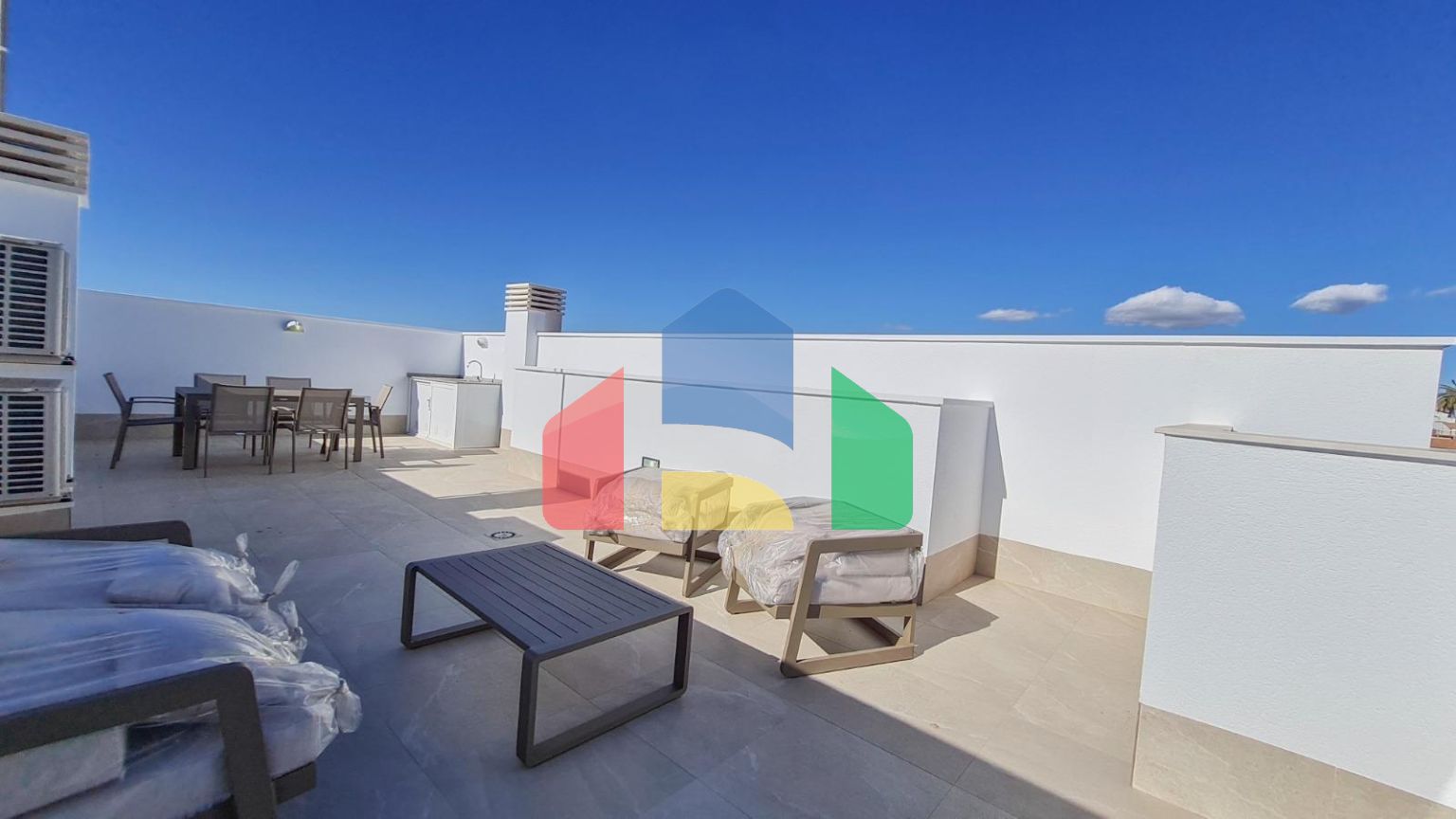 НОВОЕ СТРОИТЕЛЬСТВО ВИЛЛ В САН-ПЕДРО-ДЕЛЬ-ПИНАТАР