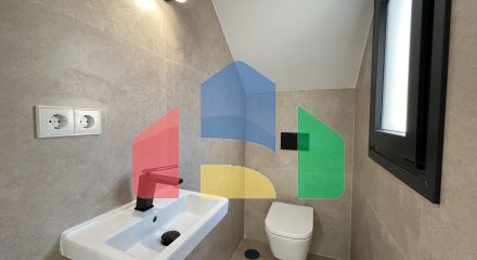 Новая вилла с частным бассейном, готовая к заселению, всего в 500 м от пляжа