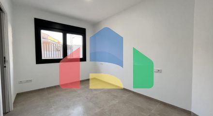 Новая вилла с частным бассейном, готовая к заселению, всего в 500 м от пляжа