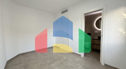 Новая вилла с частным бассейном, готовая к заселению, всего в 500 м от пляжа