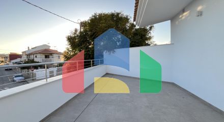 Новая вилла с частным бассейном, готовая к заселению, всего в 500 м от пляжа