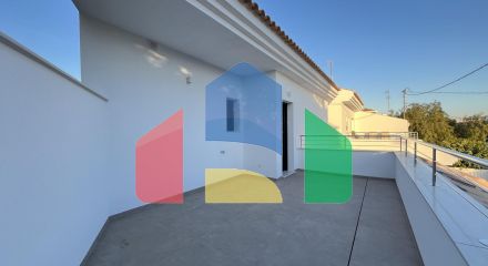 Новая вилла с частным бассейном, готовая к заселению, всего в 500 м от пляжа