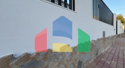 Новая вилла с частным бассейном, готовая к заселению, всего в 500 м от пляжа