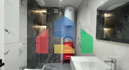 Residential - Condo/Apartment - Rruga 5 Maji, Tiranë - AL