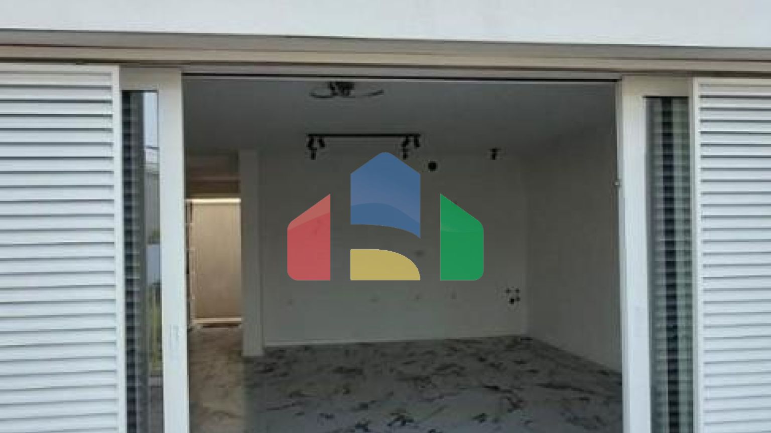 Современные таунхаусы, расположенные в красивом месте – полуострове Луштица.