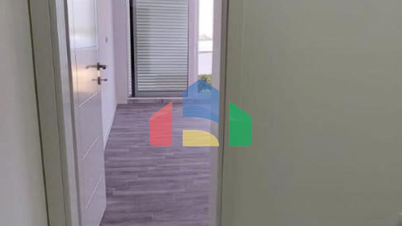 Современные таунхаусы, расположенные в красивом месте – полуострове Луштица.