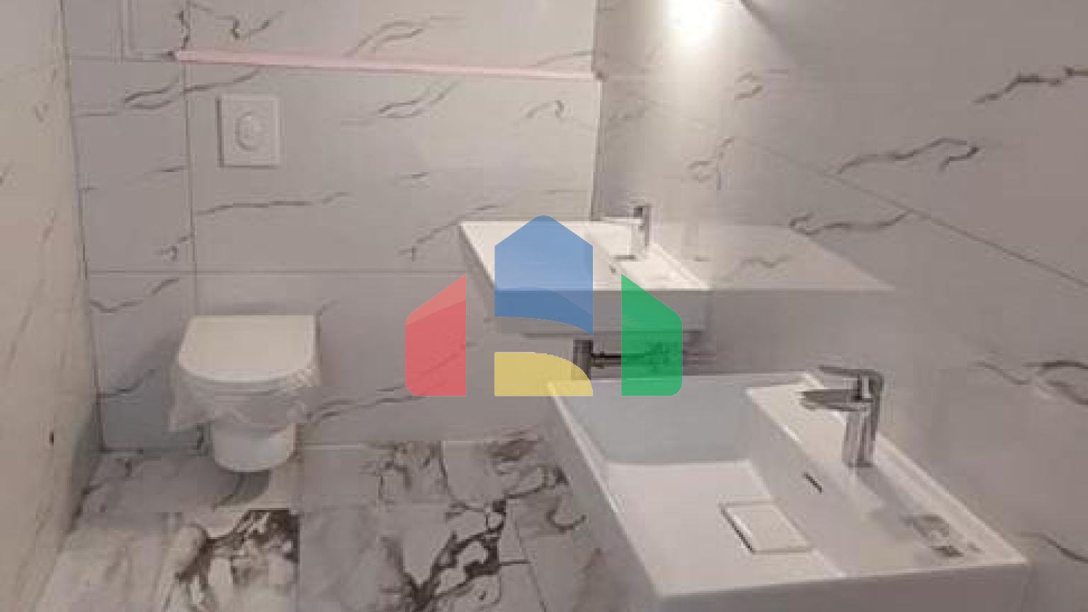 Современные таунхаусы, расположенные в красивом месте – полуострове Луштица.