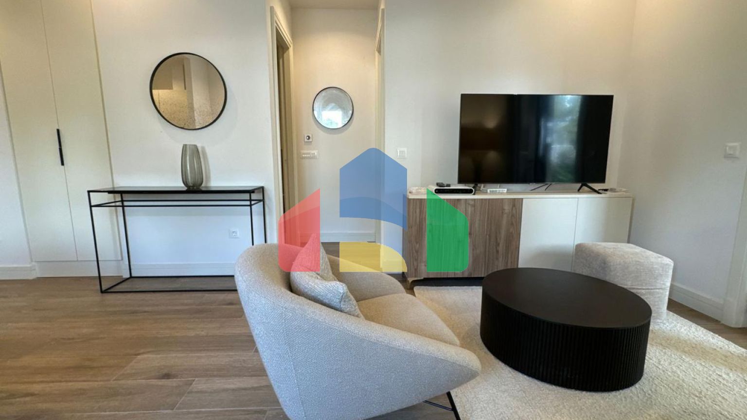 Предлагается к продаже однокомнатная квартира на Луштице Централе, Тиват.