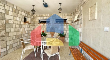 Вилла с бассейном и спа возле Lustica Bay