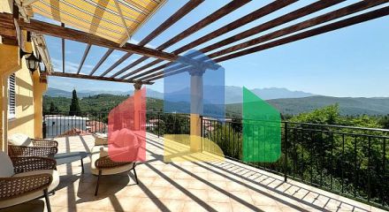 Вилла с бассейном и спа возле Lustica Bay