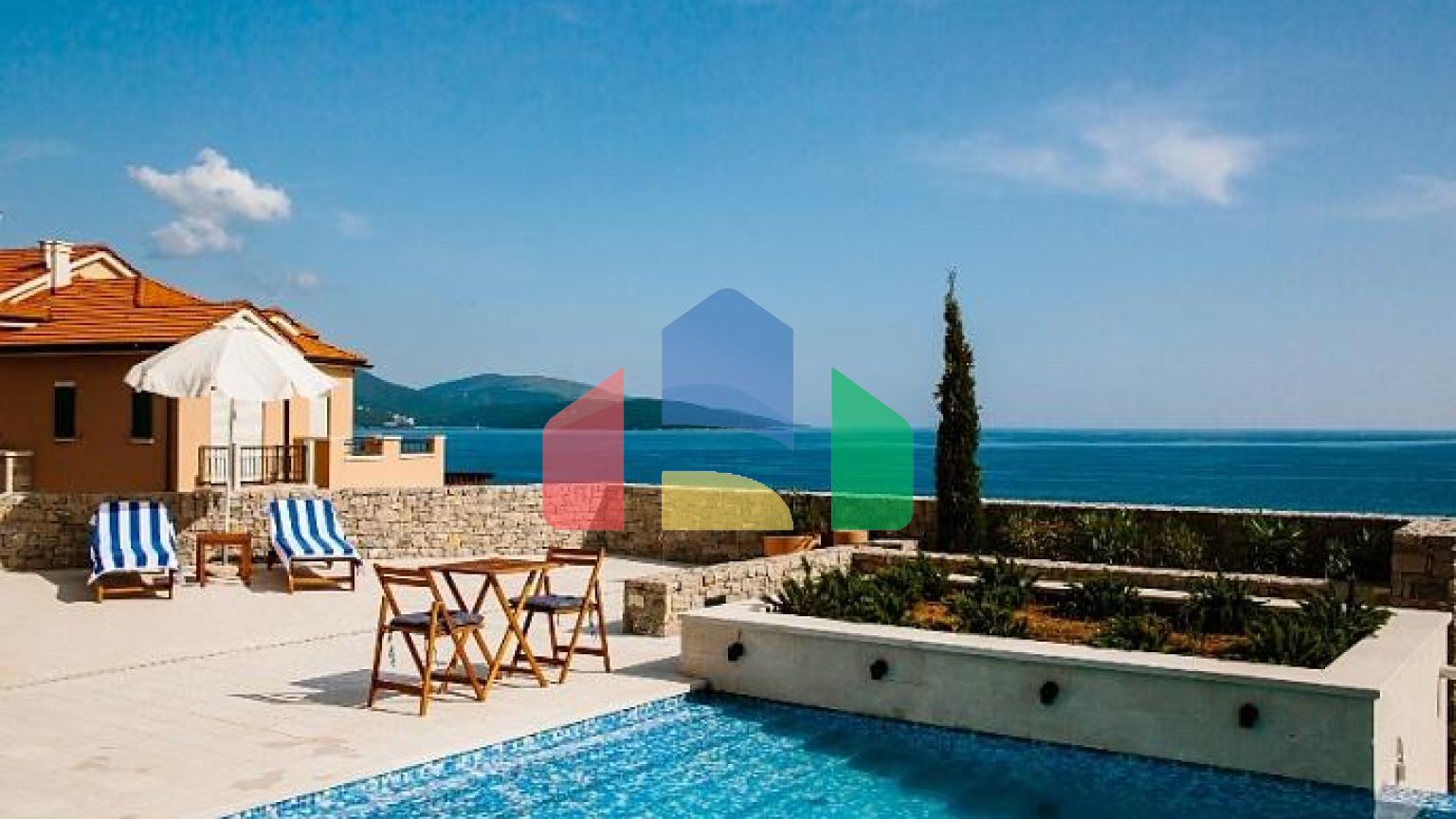 Квартиры класса люкс на полуострове Луштица