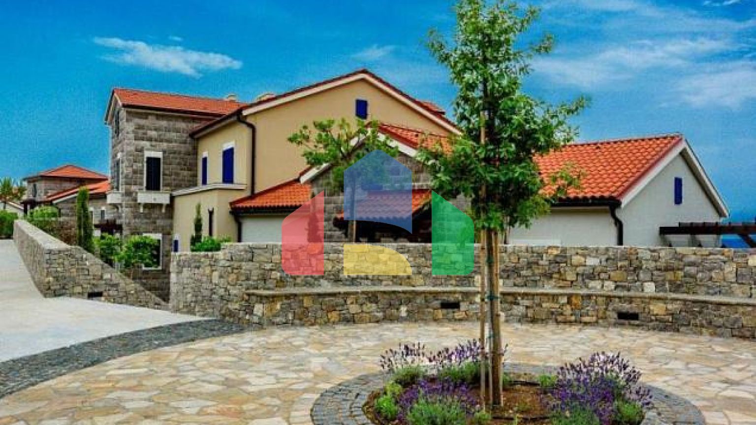 Квартиры класса люкс на полуострове Луштица