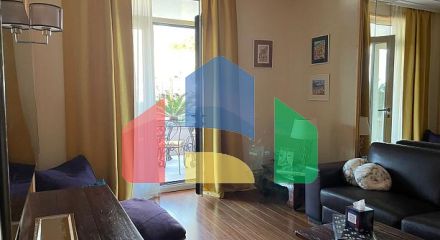 Земельный участок с резиденцией на 8 квартир и бассейном в Донье Ластве