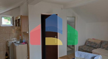 Двухэтажный дом с большим участком