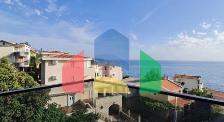 Новая квартира в новостройке в живописном районе Добрe Водe