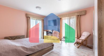 Современная вилла в комплексе с бассейном