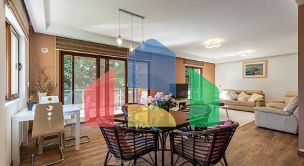 Современная вилла в комплексе с бассейном