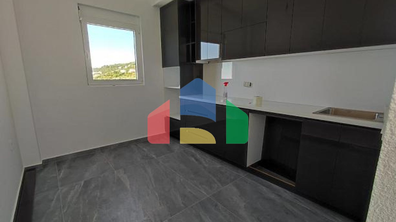 Квартиры с одной и двумя спальными комнатами в Добре Воде