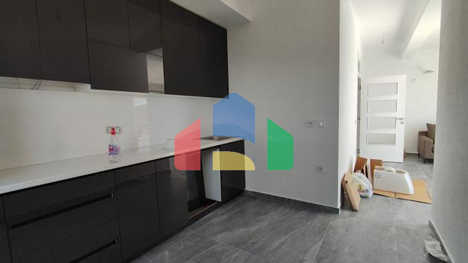 Квартиры с одной и двумя спальными комнатами в Добре Воде